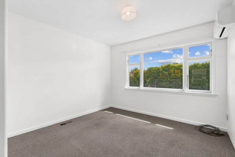 Photo of property in 18 Owens Terrace, Upper Riccarton, Christchurch, 8041