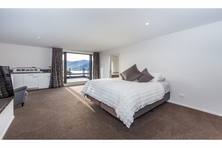 Photo of property in 8 Ngatea Road, Diamond Harbour, Lyttelton, 8971