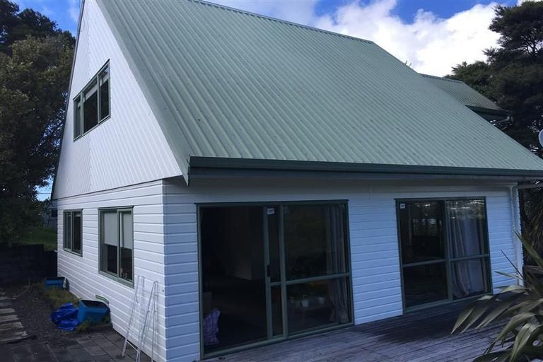 Photo of property in 322 Whangaparaoa Road, Stanmore Bay, Whangaparaoa, 0932