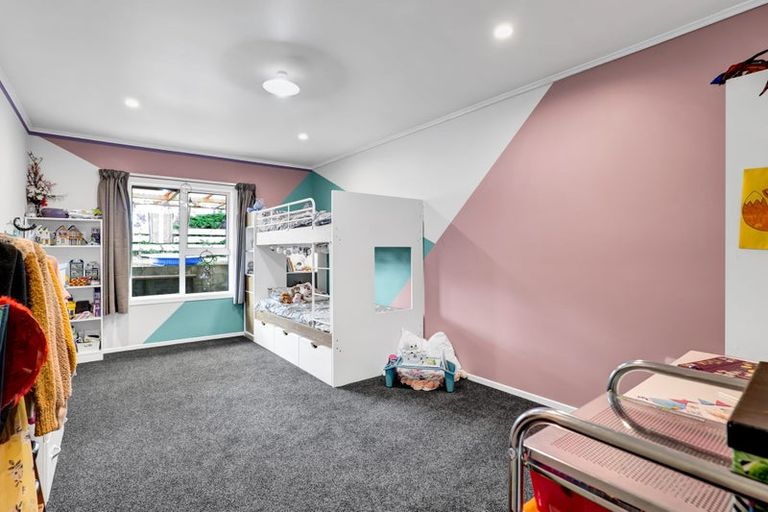 Photo of property in 5 Dunn Street, Egmont Village, 4372