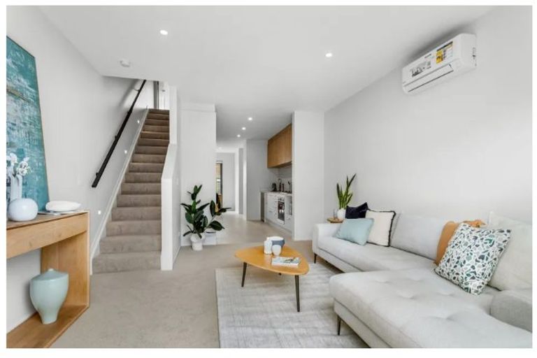 Photo of property in 70 Nganui Avenue, Takanini, Auckland, 2112