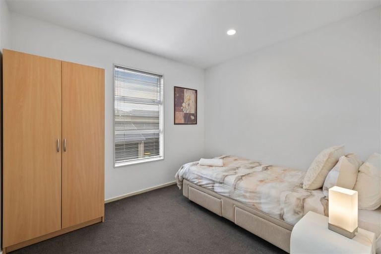 Photo of property in 2/88 Mathesons Road, Phillipstown, Christchurch, 8011