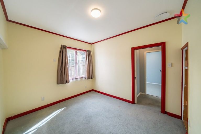 Photo of property in 19 Moores Valley Road, Wainuiomata, Lower Hutt, 5014