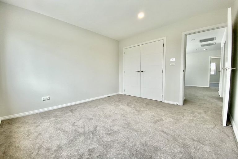 Photo of property in 1 Surrey Street, Manurewa, Auckland, 2102