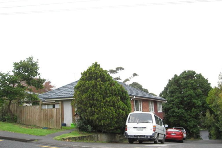 Photo of property in 88 Beach Road, Mellons Bay, Auckland, 2014