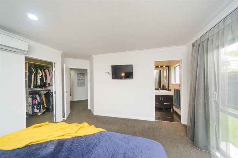 Photo of property in 7a Awatea Terrace, Hokowhitu, Palmerston North, 4410
