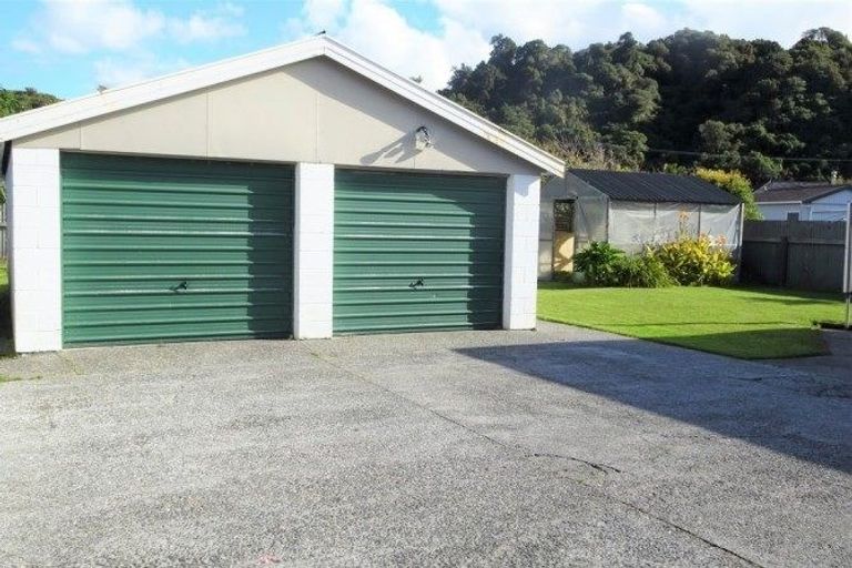 Photo of property in 10 Eva Street, Greymouth, 7805
