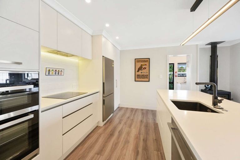 Photo of property in 30c Neeve Road, Taradale, Napier, 4112