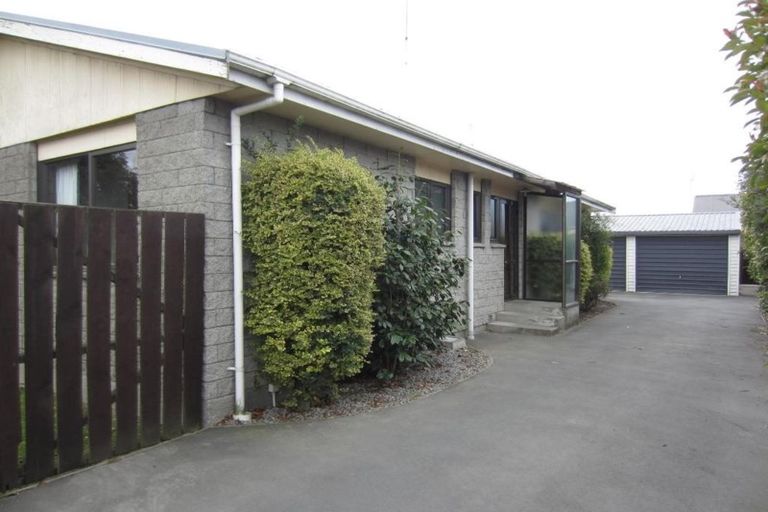 Photo of property in 19 Factory Road, Belfast, Christchurch, 8051