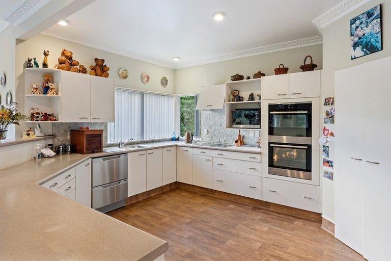 Photo of property in 2 Sunglo Terrace, Otaki, 5512
