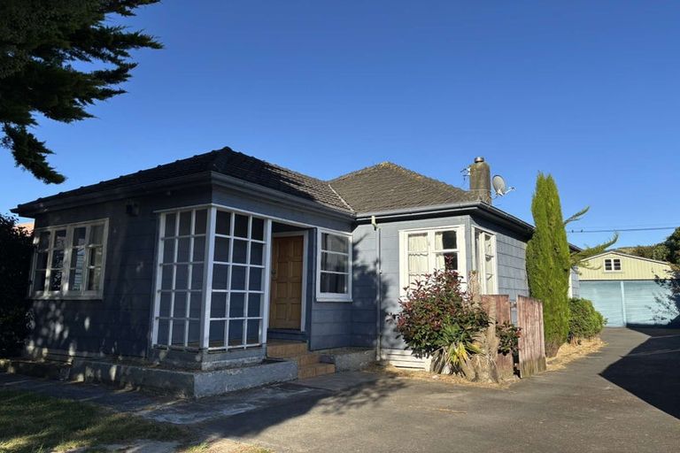 Photo of property in 25 Petherick Street, Taita, Lower Hutt, 5011