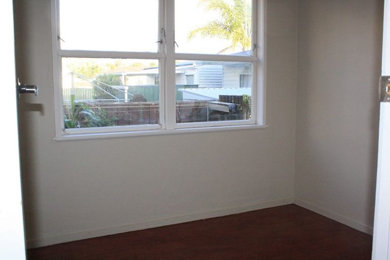 Photo of property in 119 Gills Road, Bucklands Beach, Auckland, 2014