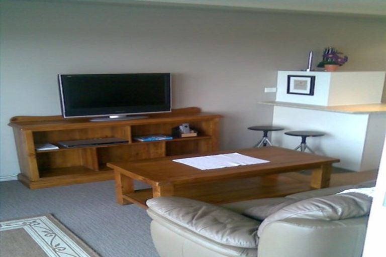 Photo of property in The Rennaissance, 5j/18 Ronwood Avenue, Manukau, Auckland, 2104