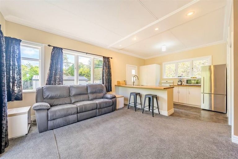 Photo of property in 104 Akatarawa Road, Birchville, Upper Hutt, 5018