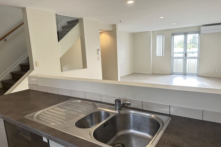 Photo of property in 40 Albionvale Road, Glen Eden, Auckland, 0602