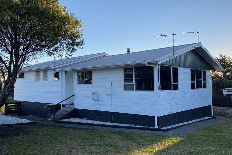 Photo of property in 32 Ihaia Street, Waitara, 4320