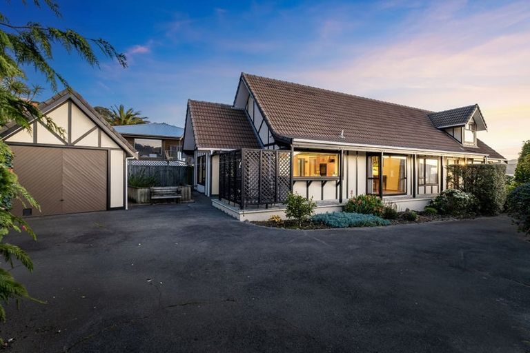 Photo of property in 45 Moana Road, Plimmerton, Porirua, 5026