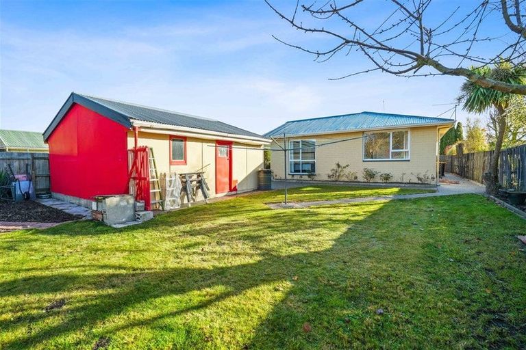 Photo of property in 22 Kathleen Crescent, Hornby, Christchurch, 8042