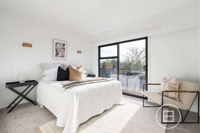 Photo of property in 11 Beatrice Avenue, Hillcrest, Auckland, 0627