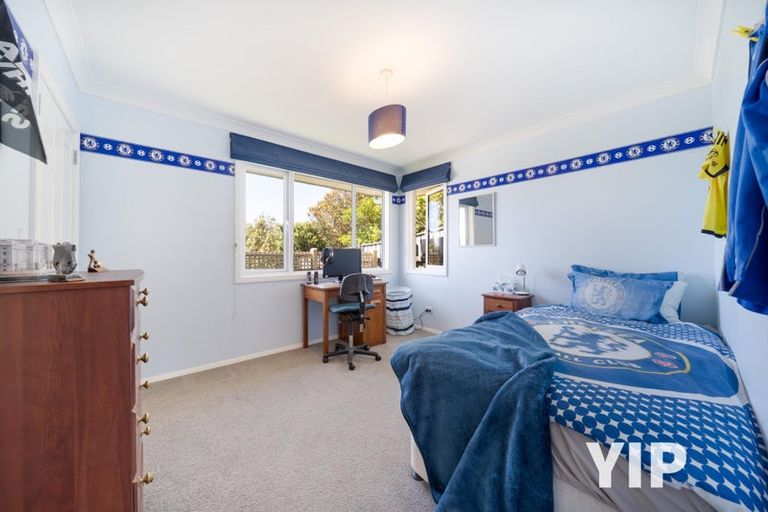 Photo of property in 9 Paparangi Crescent, Paparangi, Wellington, 6037
