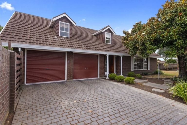 Photo of property in 2 Cintra Place, Casebrook, Christchurch, 8051