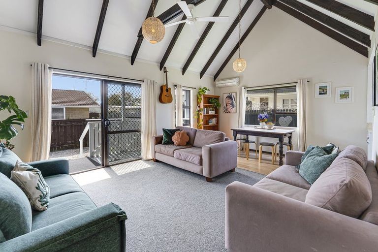 Photo of property in 2/17 Ranui Road, Stoke, Nelson, 7011