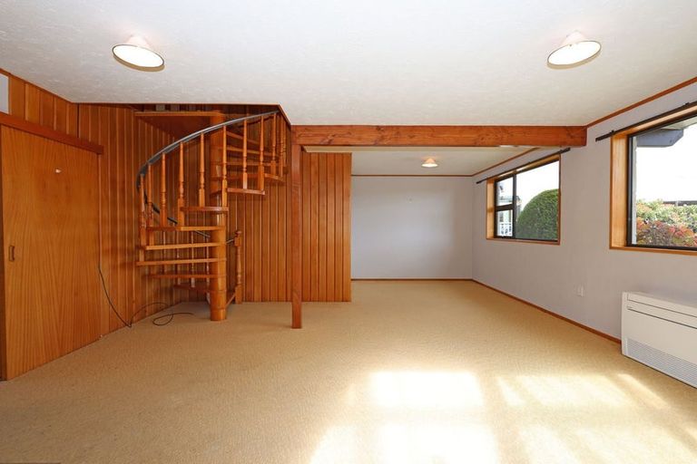 Photo of property in 17 Burnett Street, Kakanui, Oamaru, 9495