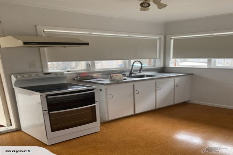 Photo of property in 1/59 Tawa Road, One Tree Hill, Auckland, 1061