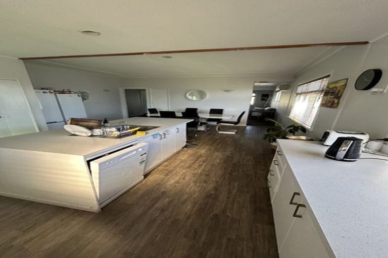 Photo of property in 305a Murdoch Road East, Akina, Hastings, 4122