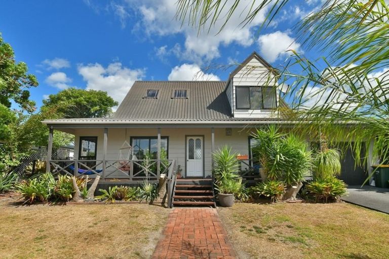 Photo of property in 118 Florence Avenue, Orewa, 0931