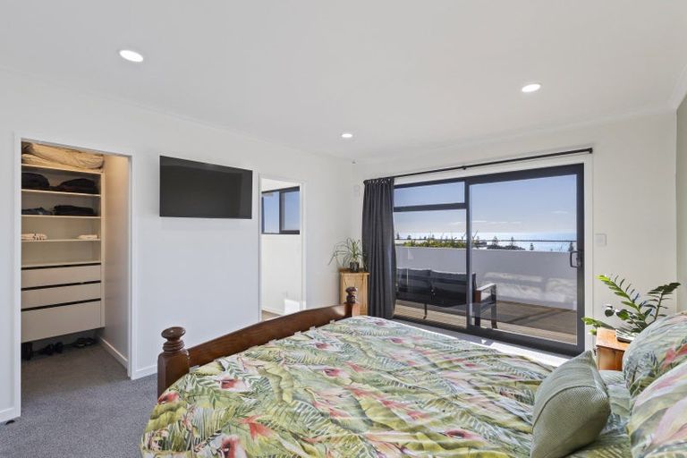 Photo of property in 23 Peace Avenue, Moturoa, New Plymouth, 4310