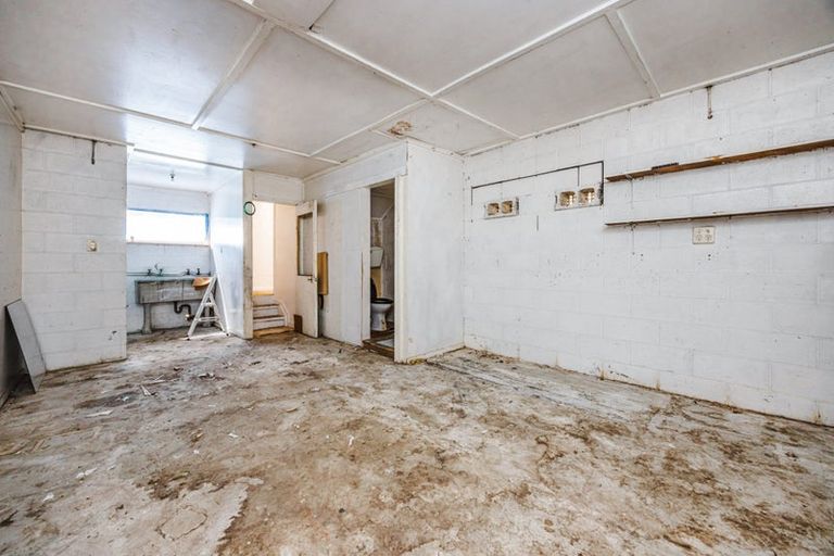 Photo of property in 46 Lawrence Crescent, Hillpark, Auckland, 2102