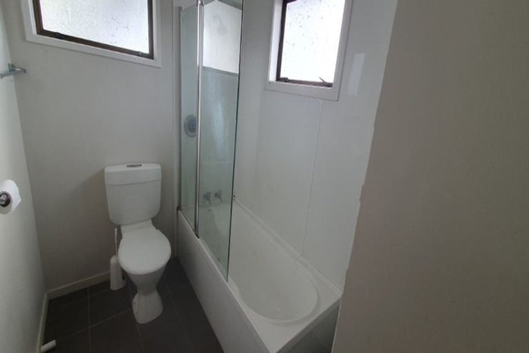 Photo of property in 8 Kay Road, Manurewa, Auckland, 2102