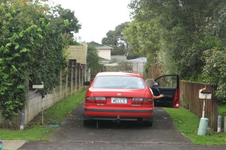 Photo of property in 9 Lisa Rise, Half Moon Bay, Auckland, 2012