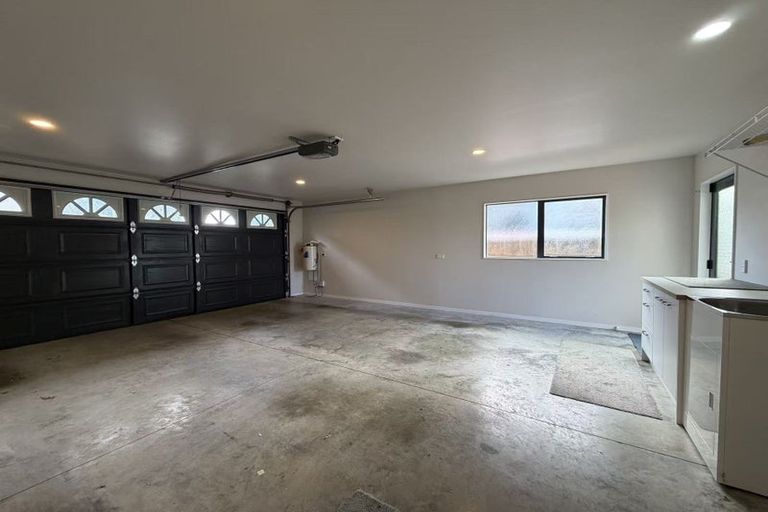 Photo of property in 133a Redoubt Road, Goodwood Heights, Auckland, 2105