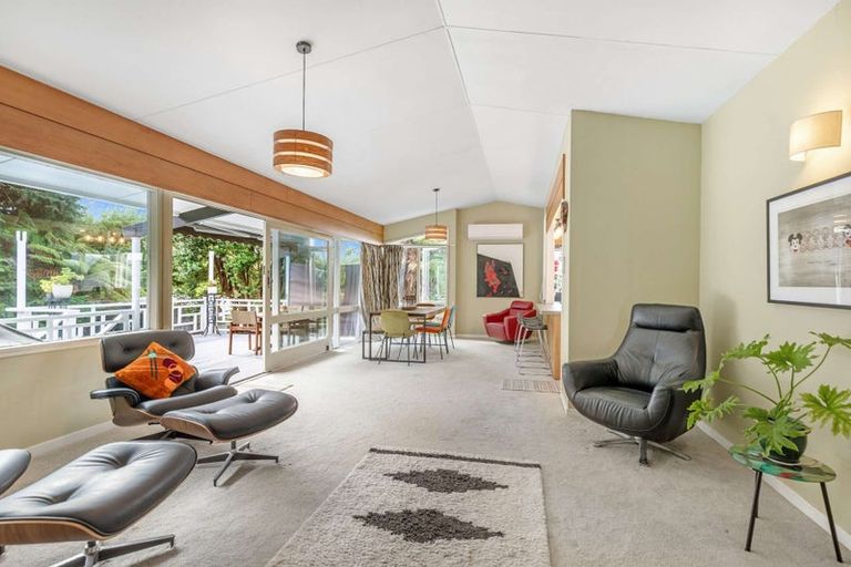 Photo of property in 255 Cambridge Street, Levin, 5510