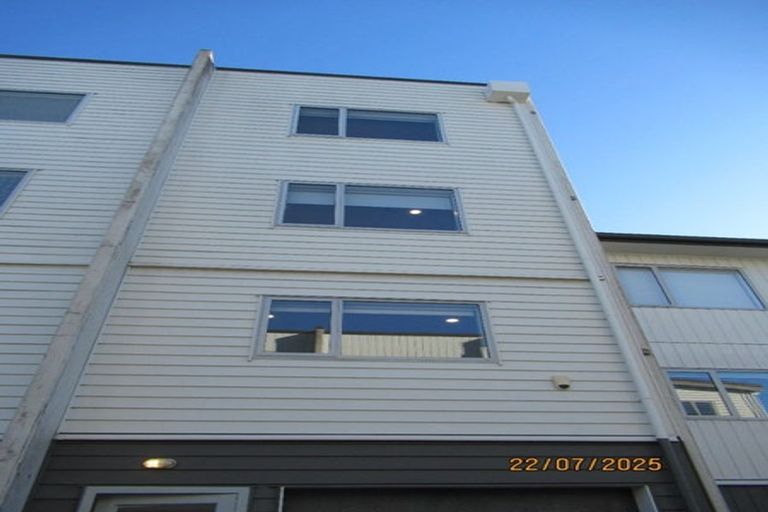 Photo of property in 72 Niu Lane, Te Atatu South, Auckland, 0610