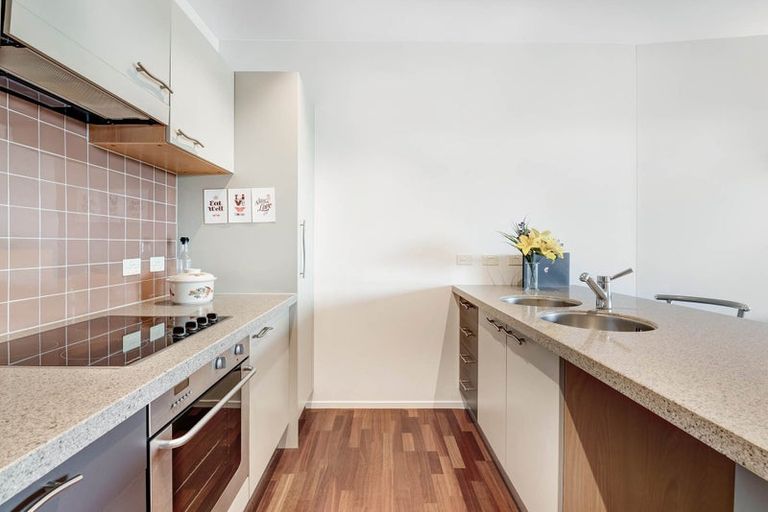 Photo of property in 507/11 Tamariki Avenue, Kelston, Auckland, 0602