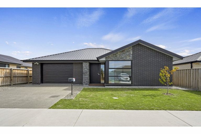 Photo of property in 8 Kotua Street, Woodend, 7610