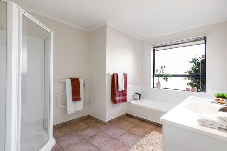 Photo of property in 1 The Willows, Springlands, Blenheim, 7201