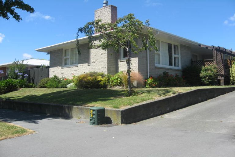 Photo of property in 1/44 Lochee Road, Upper Riccarton, Christchurch, 8041