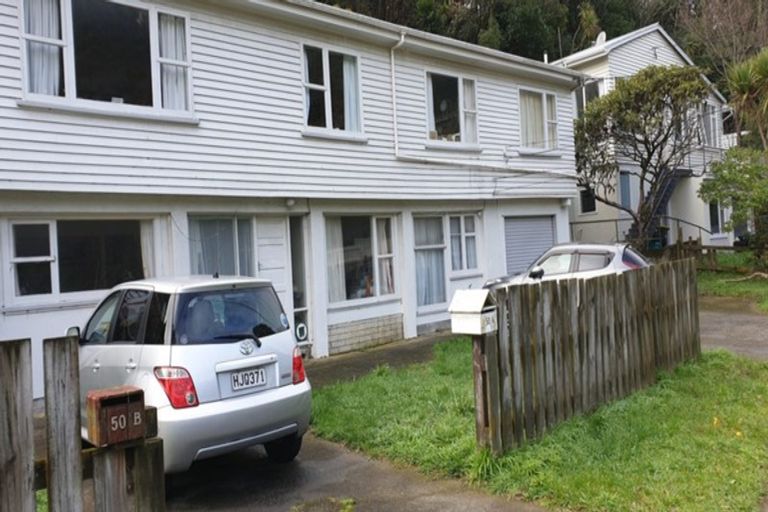 Photo of property in 50 Randwick Road, Northland, Wellington, 6012