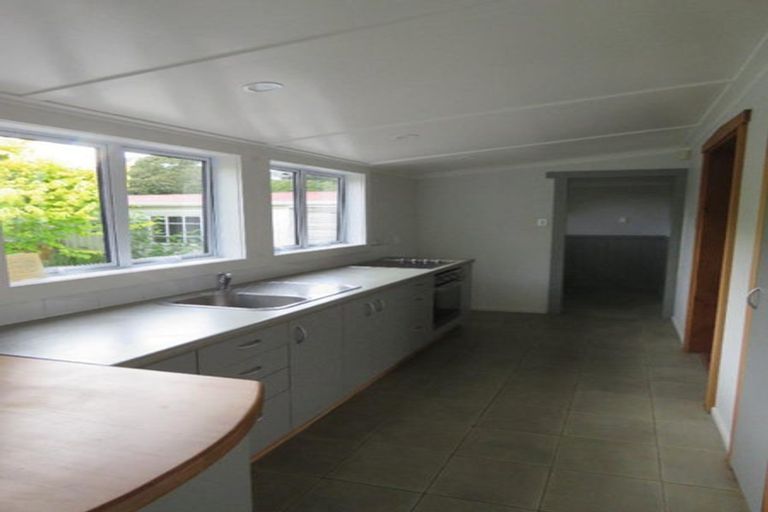 Photo of property in 83 Mangorei Road, Strandon, New Plymouth, 4312