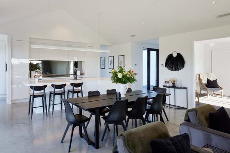 Photo of property in 53 Dysart Lane, Kumeu, 0891