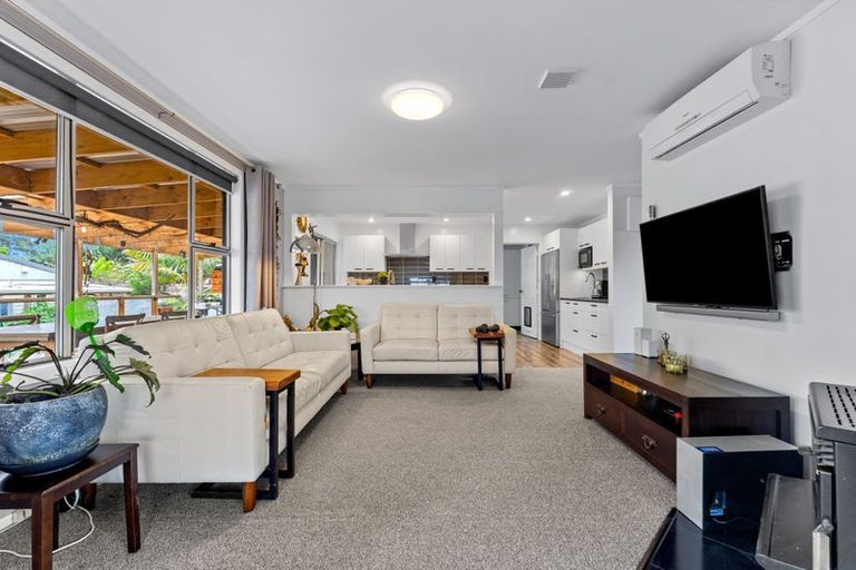 Photo of property in 592 Kanohi Road, Kaukapakapa, 0873