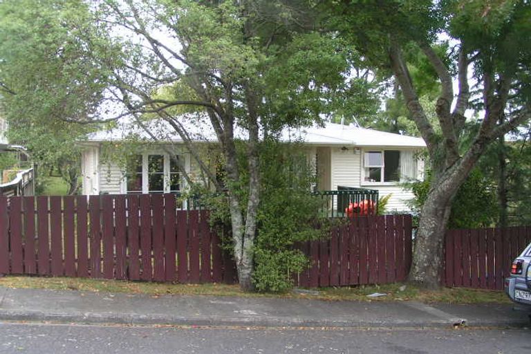 Photo of property in 3 Bowman Road, Forrest Hill, Auckland, 0620