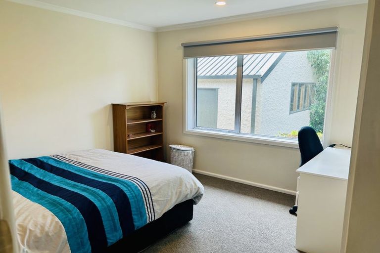 Photo of property in 60 Hounslow Street, Ilam, Christchurch, 8041