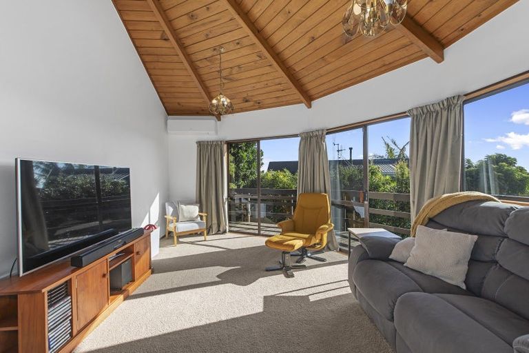 Photo of property in 14 Holmburn Street, Welcome Bay, Tauranga, 3112