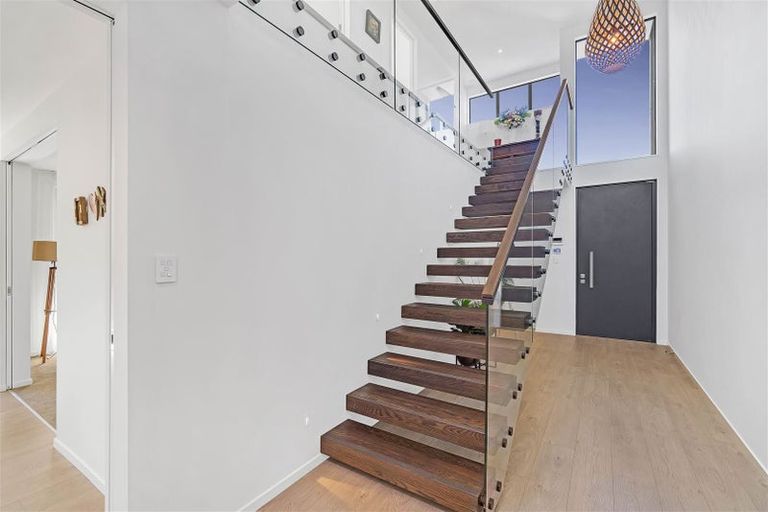 Photo of property in 39 Hartley Avenue, Strowan, Christchurch, 8052