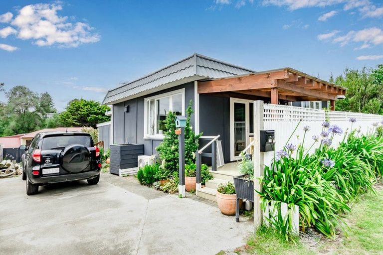 Photo of property in 290 Rosetta Road, Raumati Beach, Paraparaumu, 5032